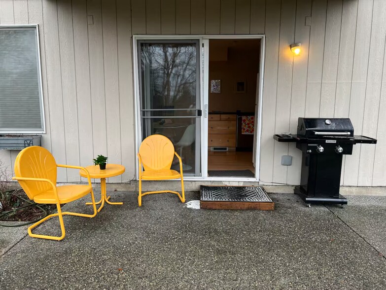 Building Photo - 14210 56th Ave S