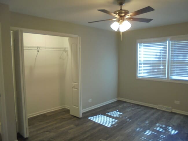 Building Photo - 1808 W Ridgeland Ave