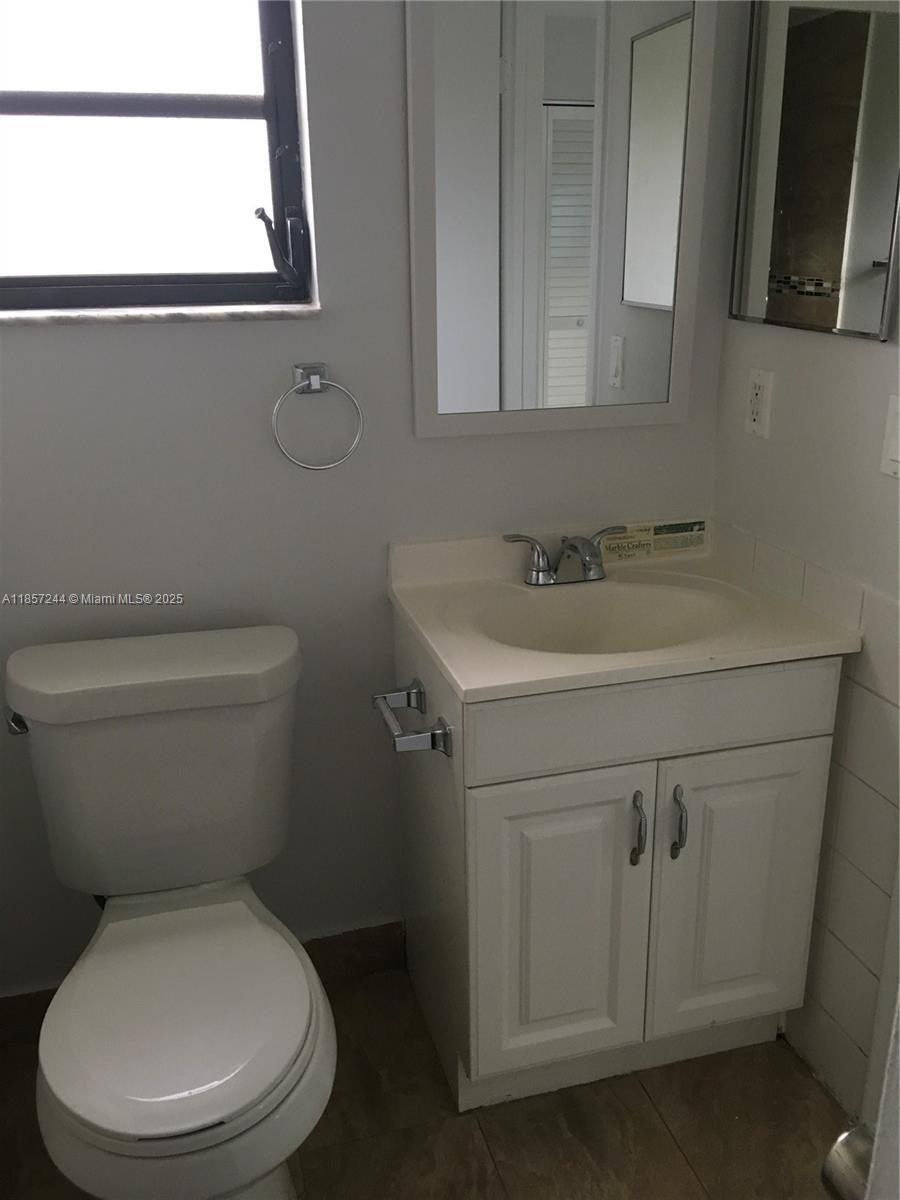 Building Photo - 5221 SW 139th Avenue Rd