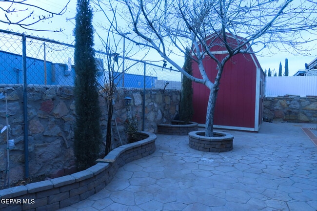 Building Photo - 3493 Yellow Rose St