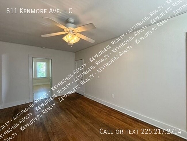 Building Photo - 811 Kenmore Ave