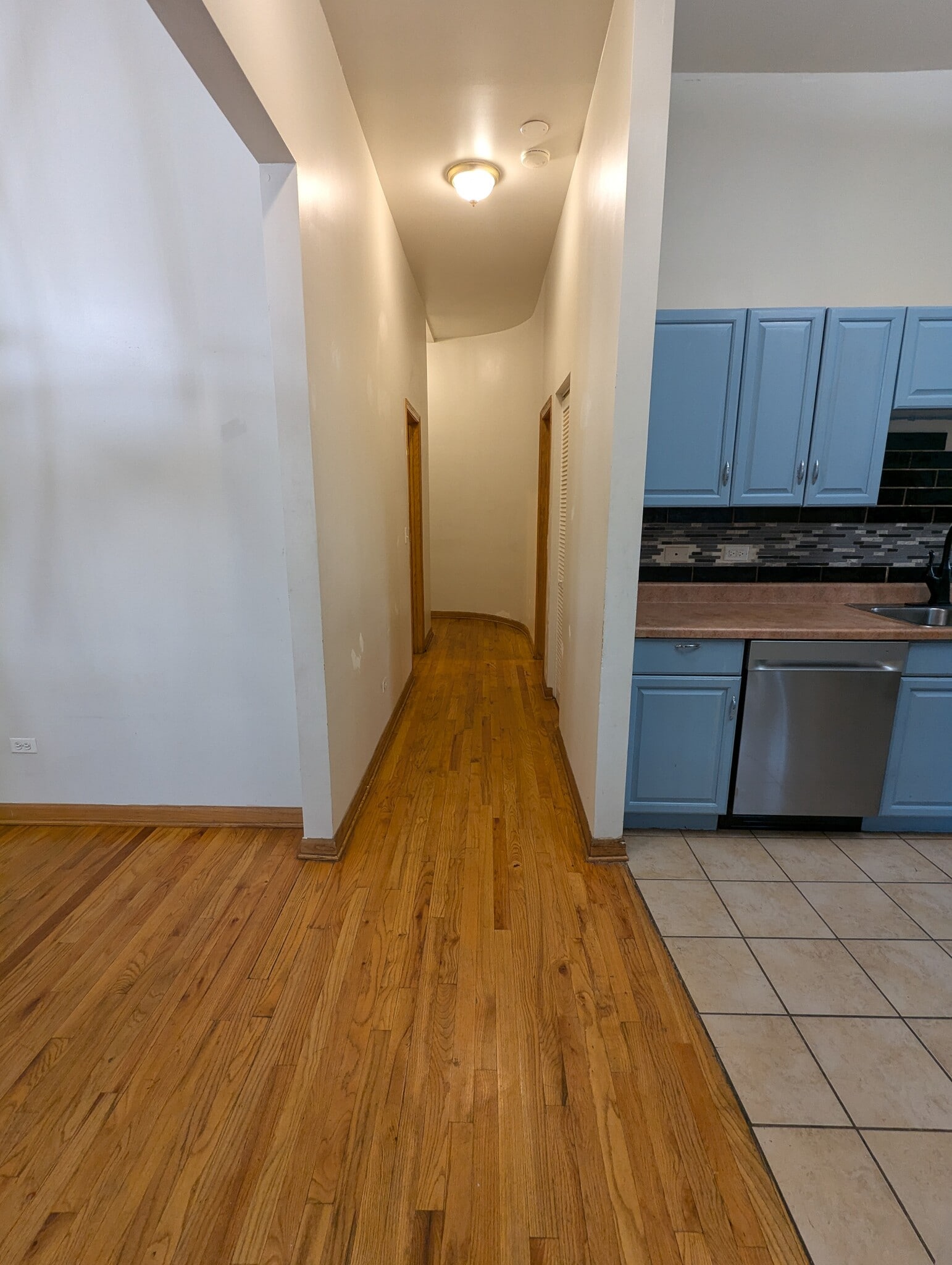 Back Hall - 3212 W Warren Blvd