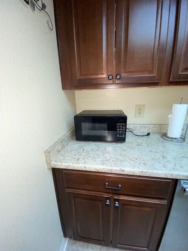 Building Photo - 1 Bedroom Laughlin Condo located in South Bay