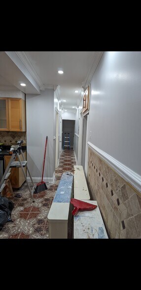 Building Photo - 26 Glorieux St