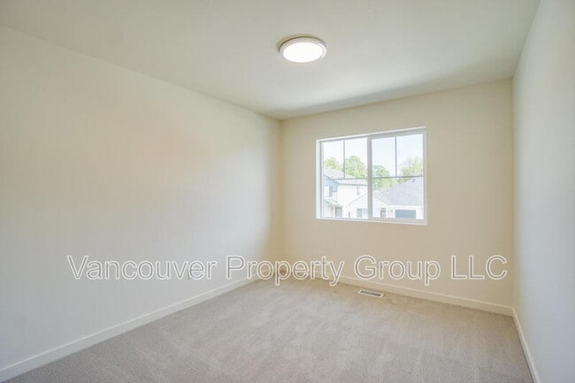 Building Photo - 1932 NW 18th Ave