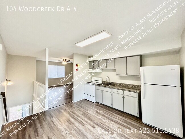 Building Photo - 104 Woodcreek Rd