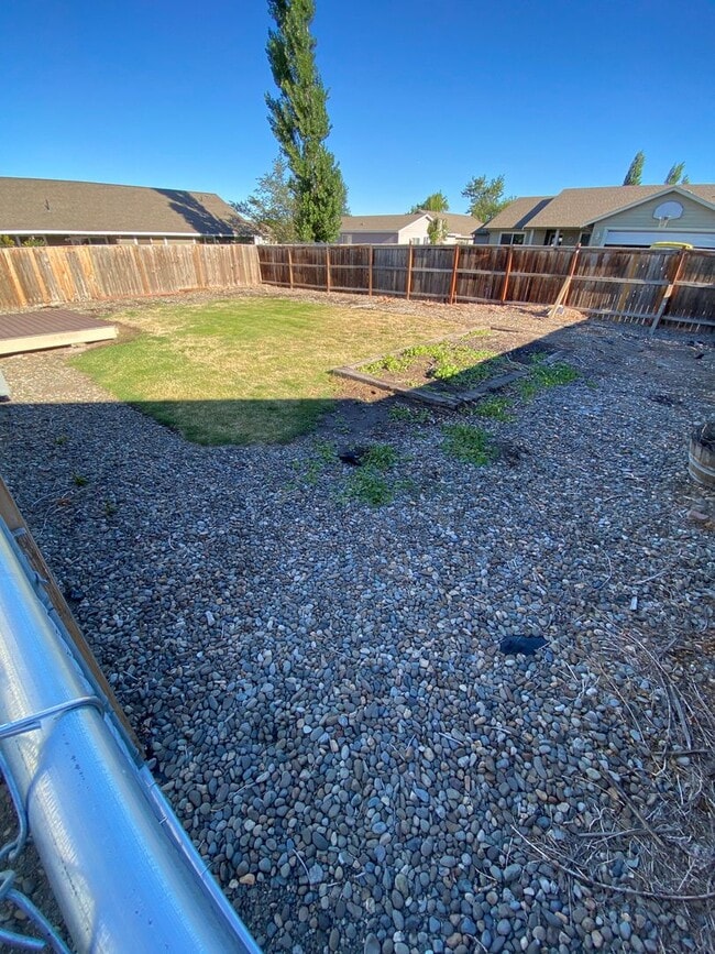Building Photo - Fresh Paint and Flooring! Great Value and ...