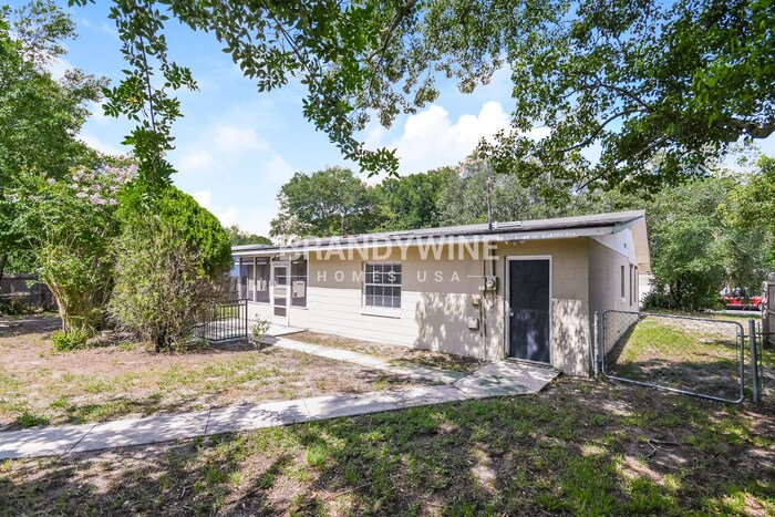 Building Photo - 1830 Hinckley Rd