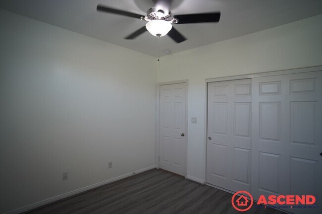 Building Photo - Beautiful 4 Bedroom in Southwest!