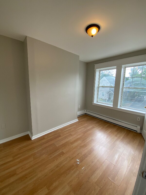 Building Photo - 114 Ashley St