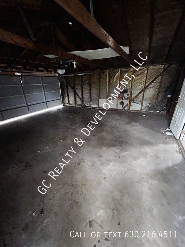 Building Photo - 12136 S Bishop St