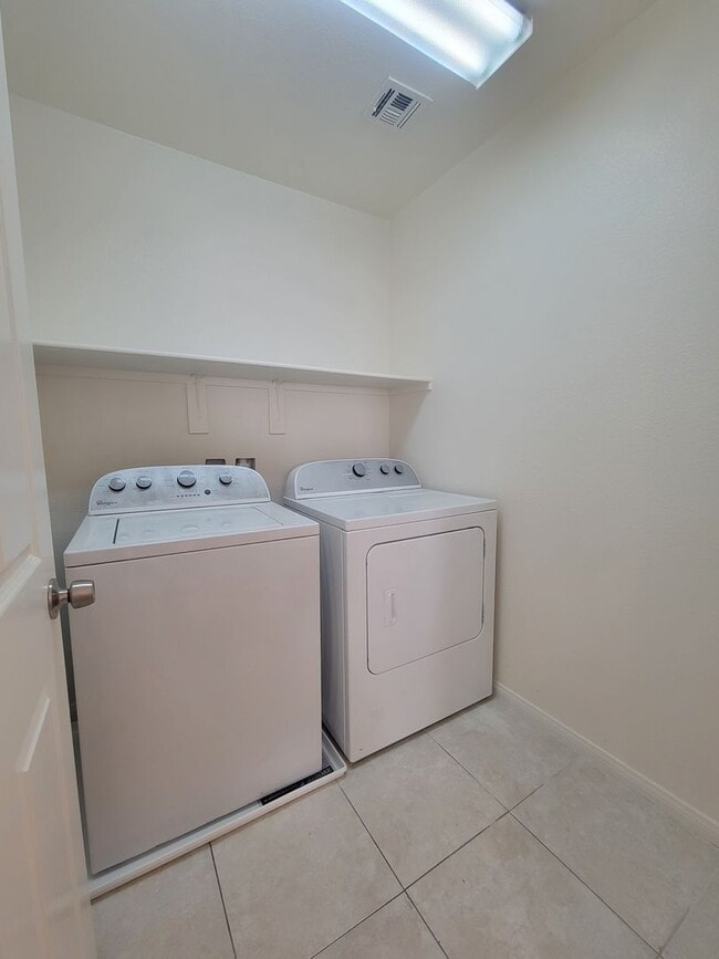 Building Photo - 7614 Hope Valley St