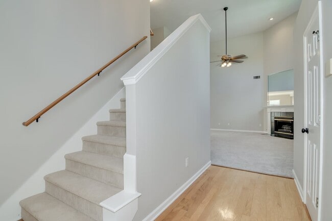 Building Photo - 486 Granite Point