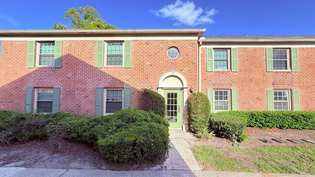 Building Photo - Timeless Charm Meets Modern Living — A 2BD/2BA Casselberry Gem You’ll Fall In Love With! WASHER &...