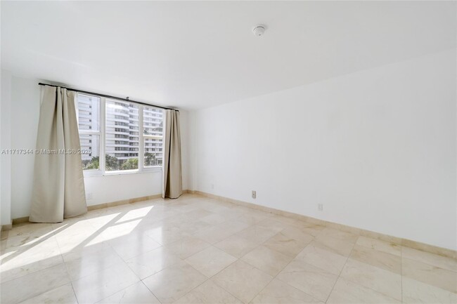 Building Photo - 5600 Collins Ave