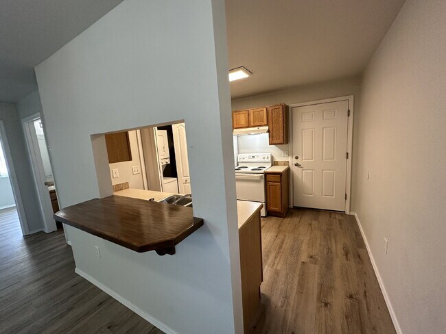 Building Photo - "Charming 2-Bed Oasis in Boise - Cozy 824 ...