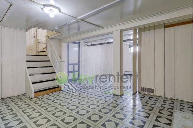 Building Photo - Charming 3-Bedroom Home with Finished Base...