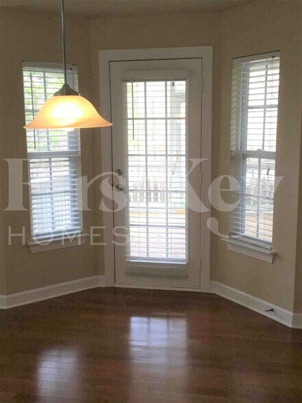 Building Photo - 1504 Aries Ln