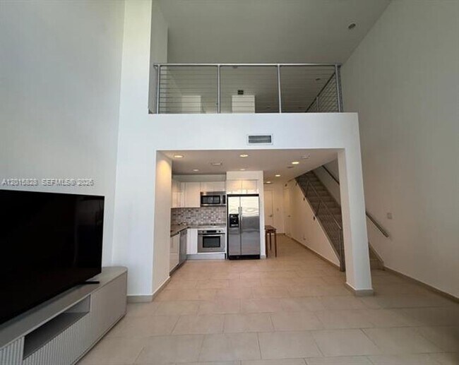 Building Photo - 1050 Brickell Ave