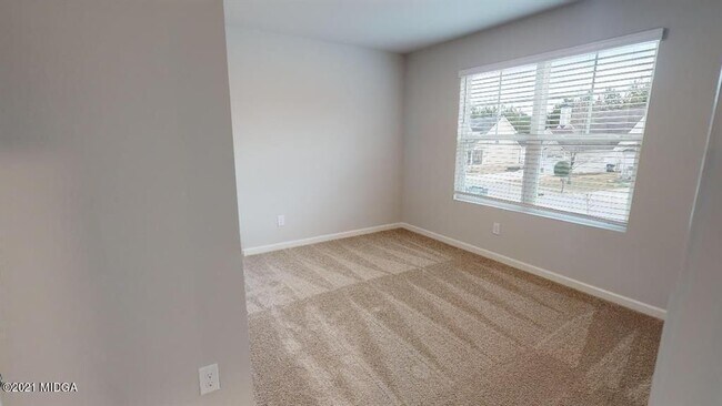 Building Photo - 178 Goodall Woods Dr