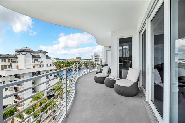 Building Photo - 612 Bayshore Dr