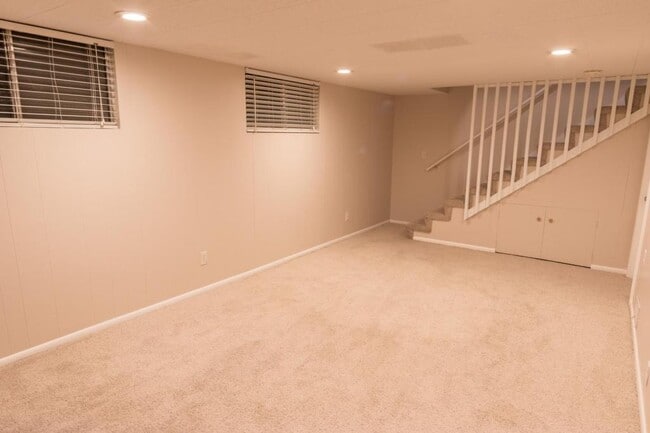 Building Photo - 5886 S Utahna Dr