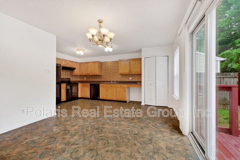 Building Photo - 2009 Dutch Elm Dr