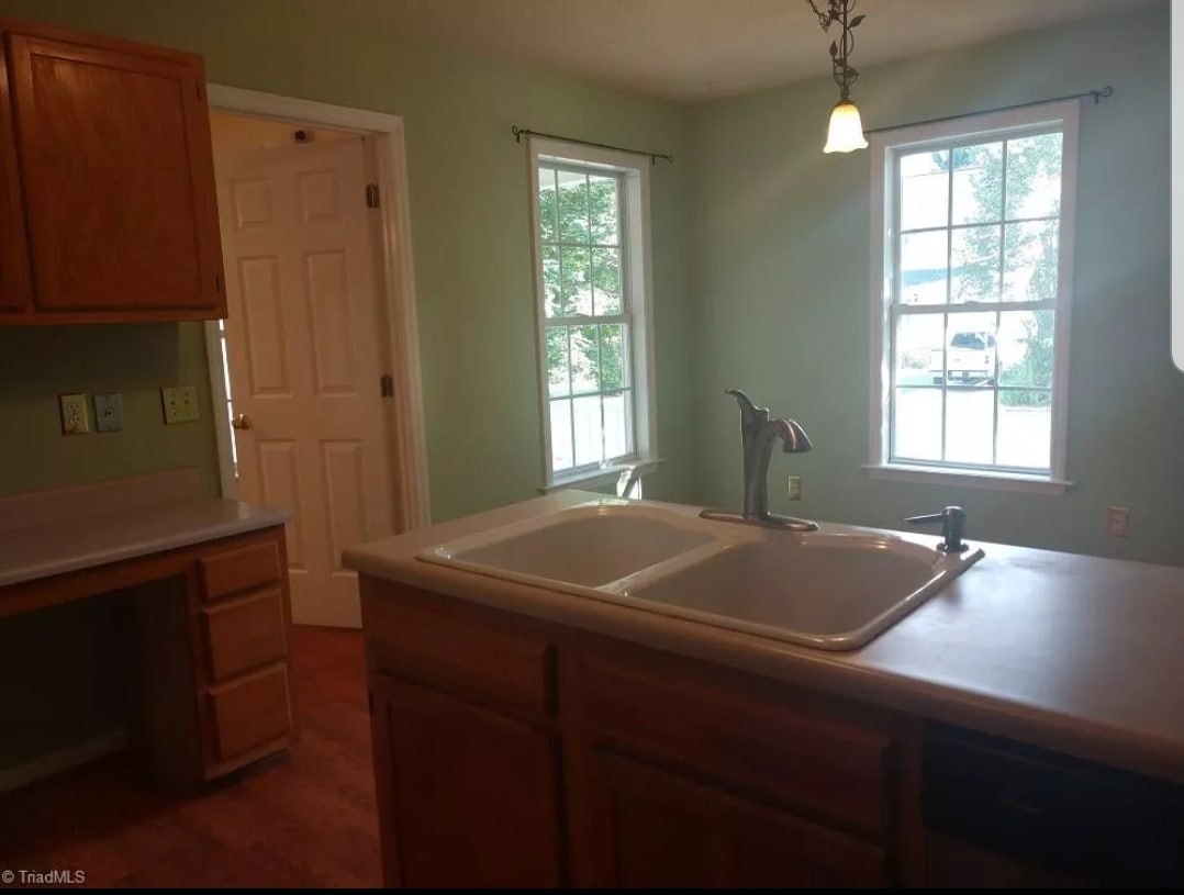 Building Photo - 4602 Prestbury Dr