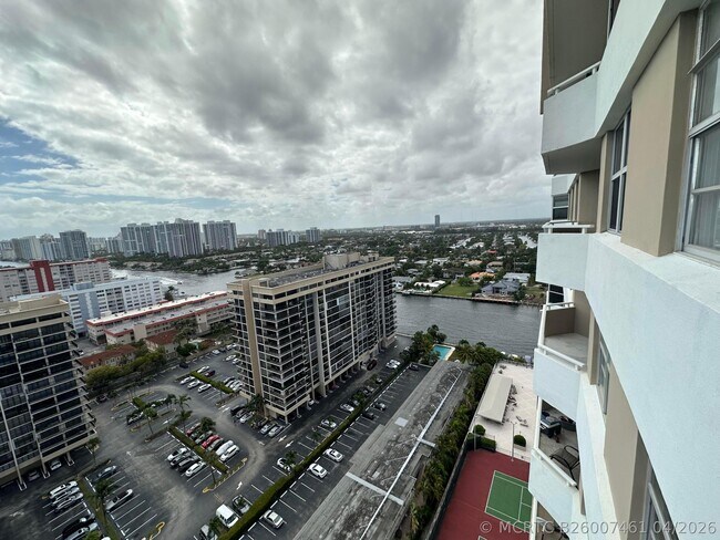 Building Photo - 1985 S Ocean Dr