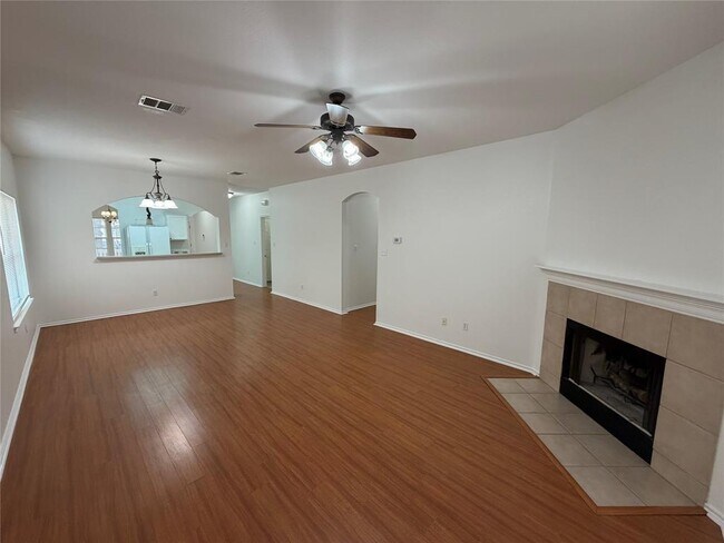 Building Photo - 9403 Brandts Wood St