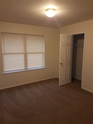 Building Photo - 305 Foreston Dr