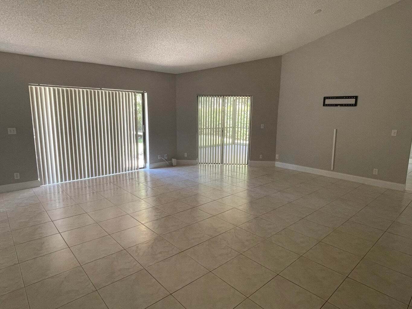 Building Photo - 9173 Tivoli Pl