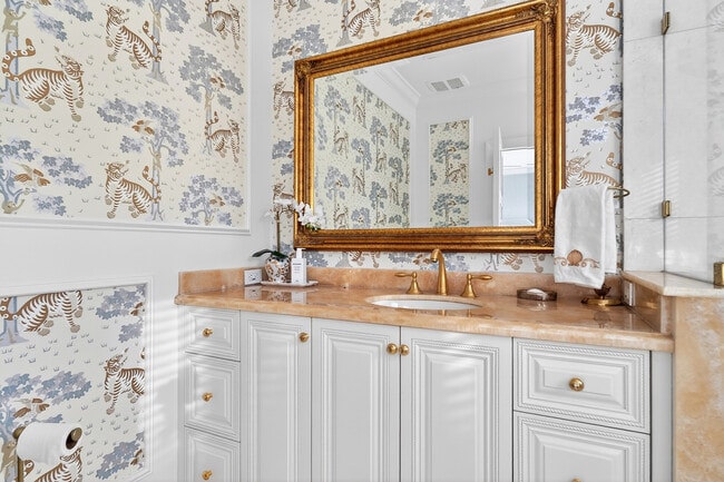 Building Photo - 107 E Inlet Dr