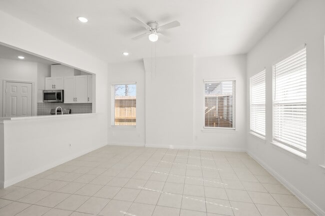 Building Photo - 8302 Tidwell Rd