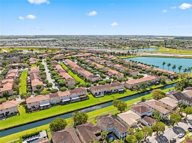 Building Photo - 27460 SW 138th Path