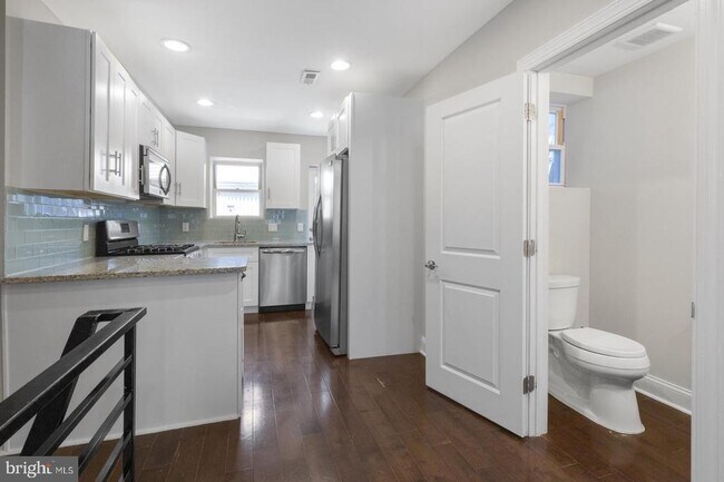 Building Photo - 2045 Wilder St