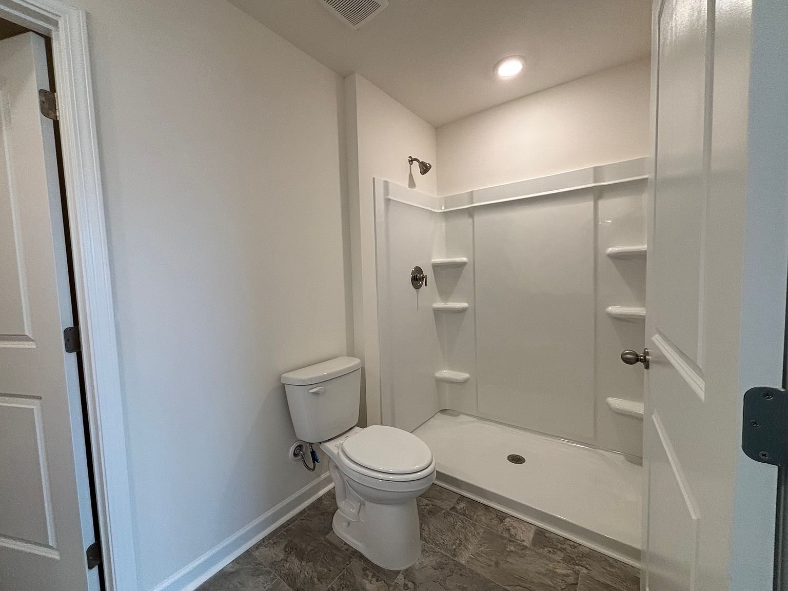 Building Photo - 1011 Persimmon Holw