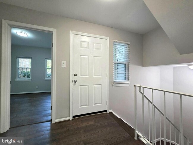 Building Photo - 10414 Parthenon Ct
