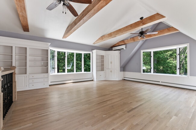 Building Photo - 106 Fieldstone Estates Rd