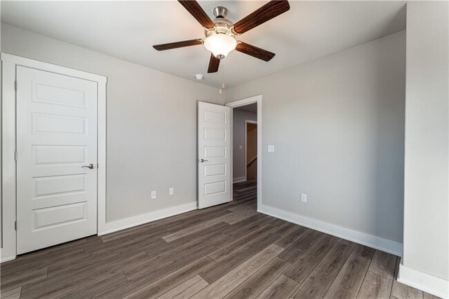 Building Photo - 507 W Arkansas St