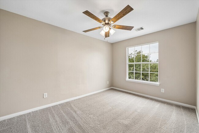 Building Photo - 15510 Kiplands Bend Dr