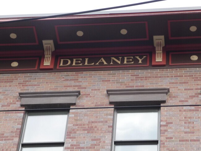 Building Photo - 309 Grand St