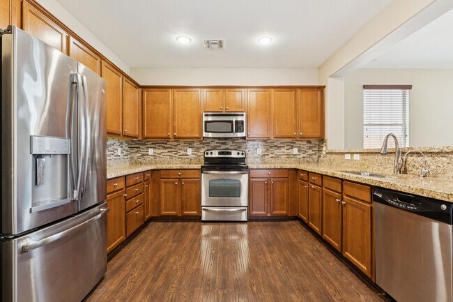 Building Photo - 4127 E Thunderheart Trail