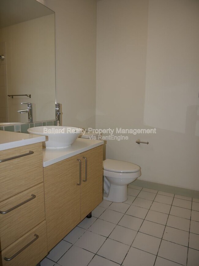 Building Photo - 1530 NW Market St