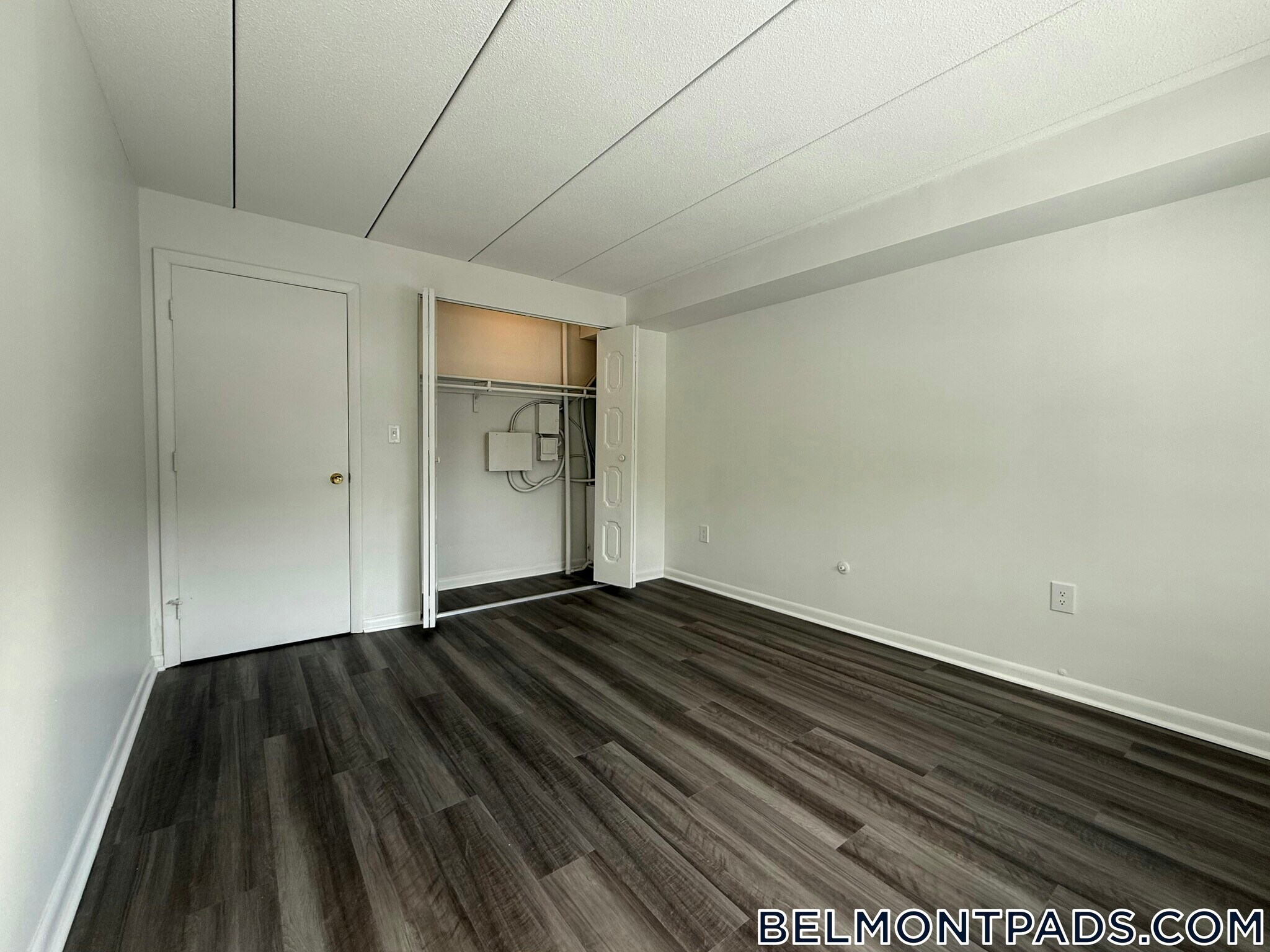 Building Photo - 55 Hill Rd