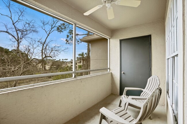Building Photo - Updated Condo With Marsh Views Near Jax Beach