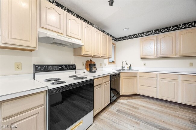 Building Photo - 16548 Sunwood Oval