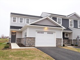 Building Photo - 14 Cobblestone Ct