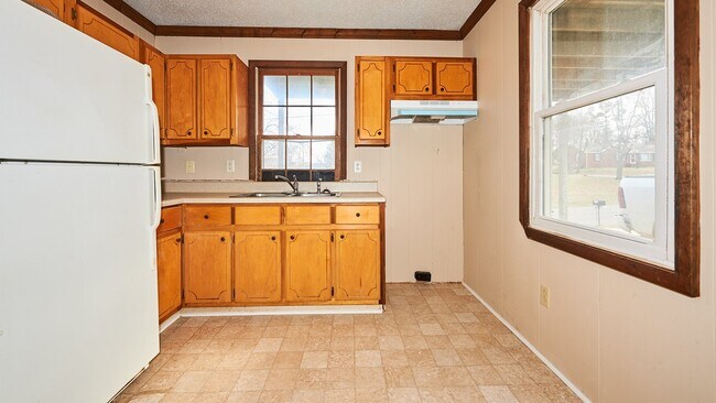 Building Photo - Coming Soon:   2BR, 1 1/2BA duplex
