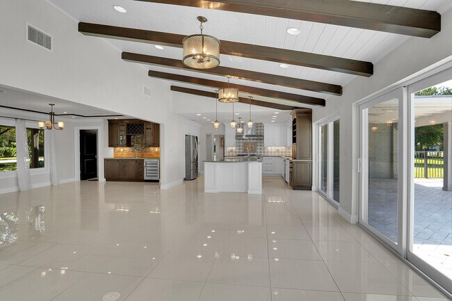 Building Photo - 8631 Steeplechase Dr